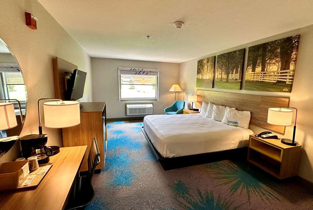 Days Inn & Suites By Wyndham Wynne Δωμάτιο φωτογραφία